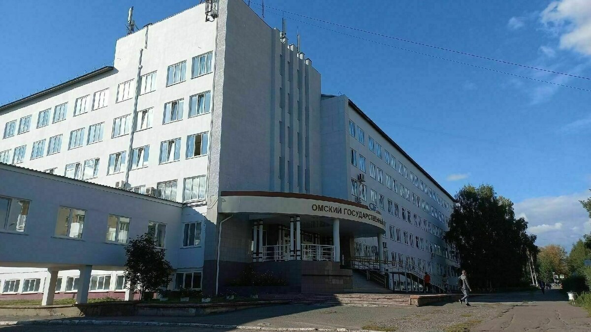     Руководители старых профкомов ждут встречи с ректором.
