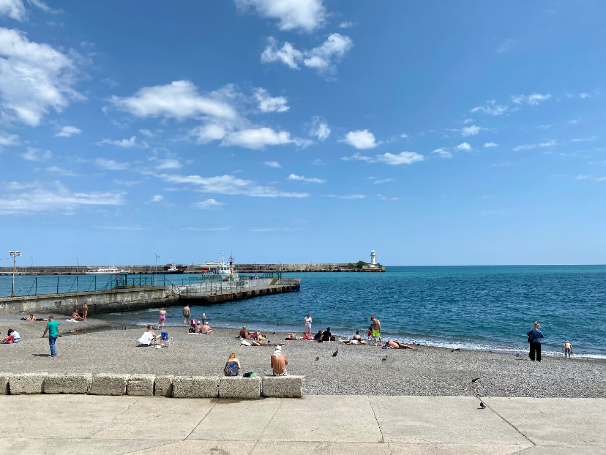 Пляж у касс морвокзала