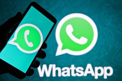    Логотип мессенджера WhatsApp. ©Рамиль Ситдиков РИА Новости