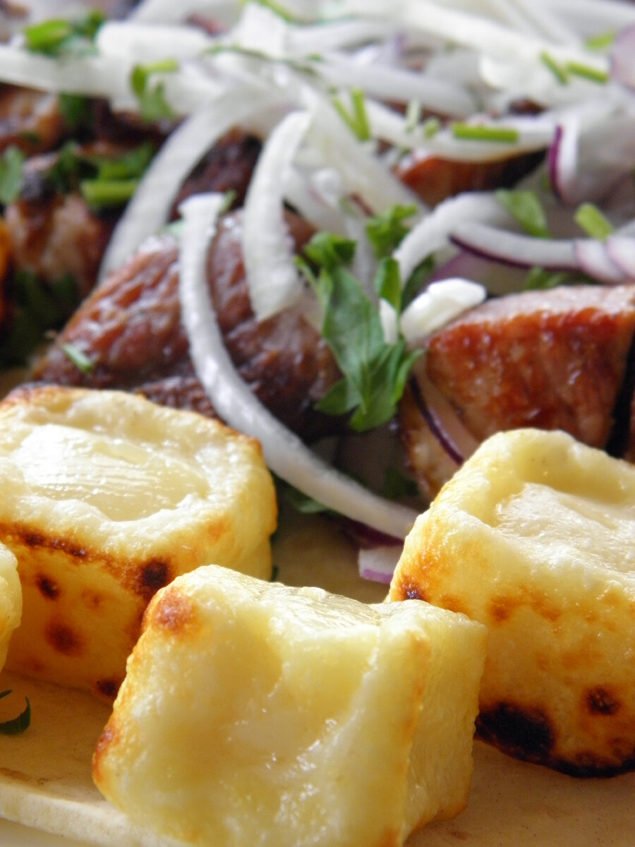 Шашлык и жареный сыр - обязательно! (август 2012 года)