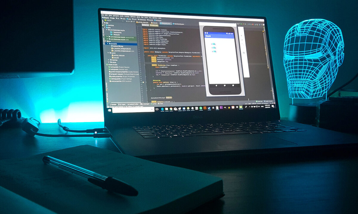 Программирование мобильных игр. Красивый компьютер. android разработчик. программист android. android программирование.