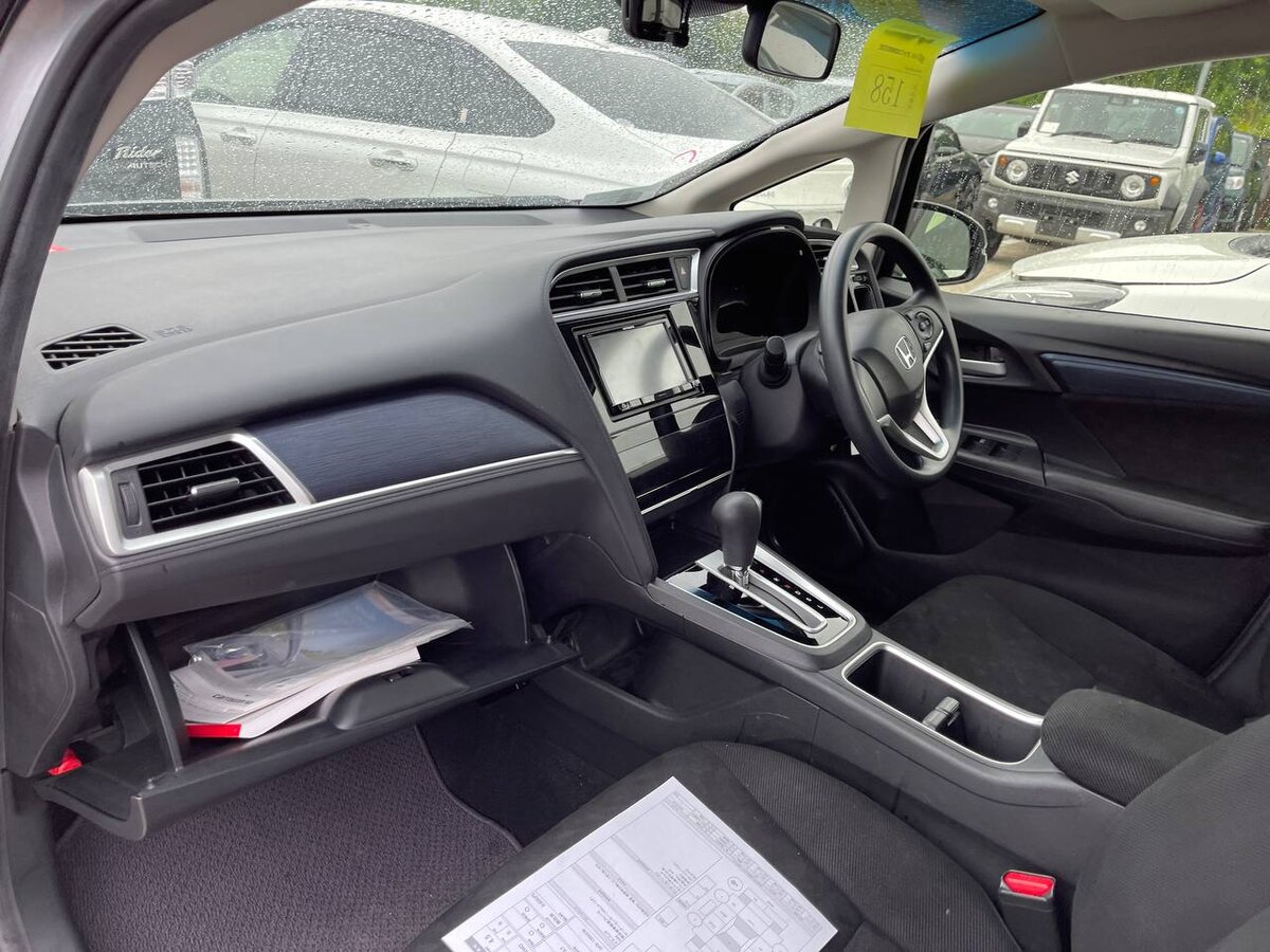 Honda shuttle gp7. Honda shuttle 2019 рычаг акпп. Хонда шаттл робот. Хонда шатл 2016 гибрид. Хонда шаттл робот.