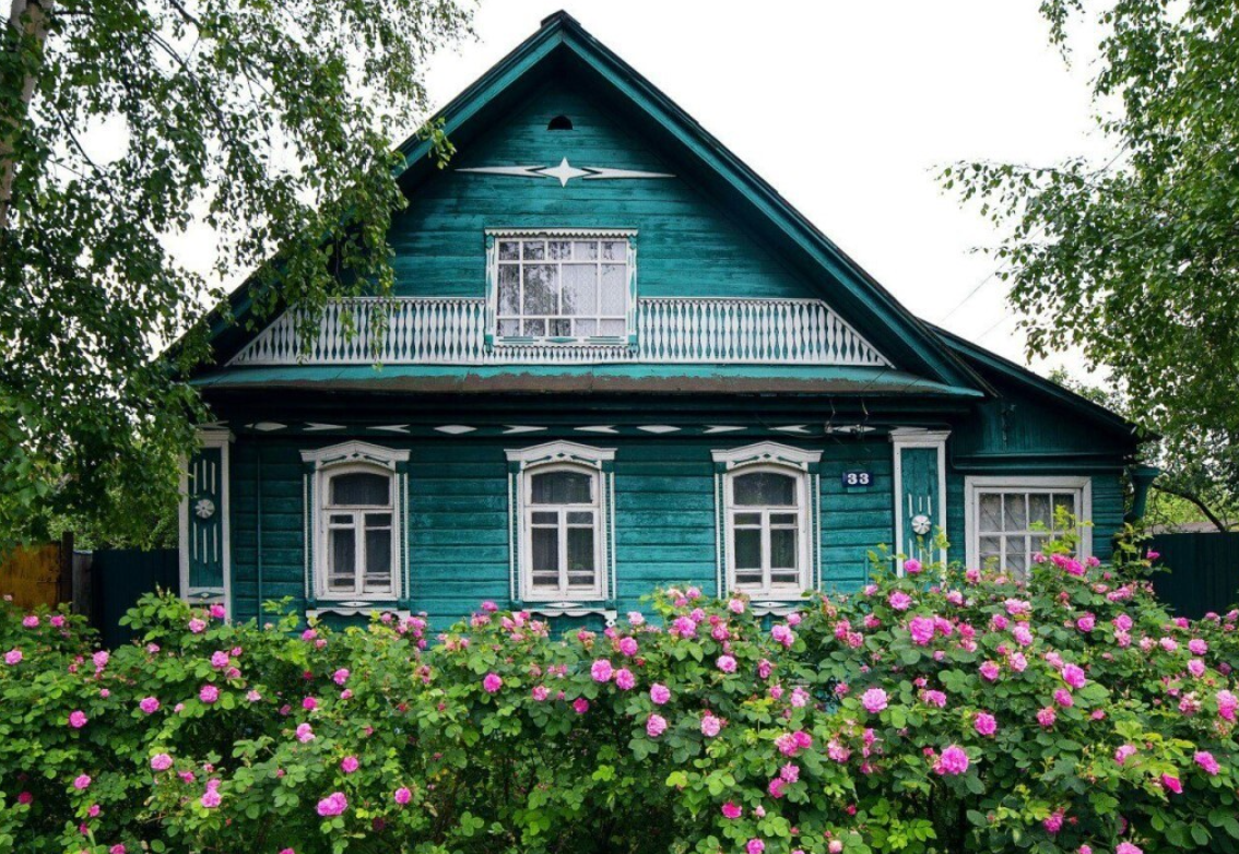 Дом где царит покой. Родительский дом. Домик в деревне родительский дом. Стихи про домик в деревне. Родной дом в деревне.