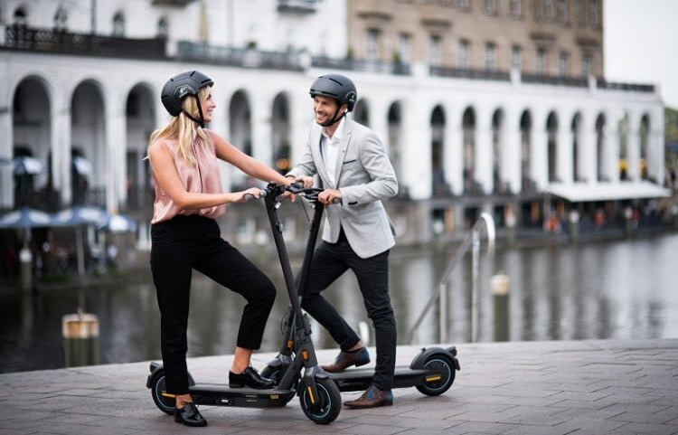    Не забудьте скачать приложение, чтобы арендовать самокат