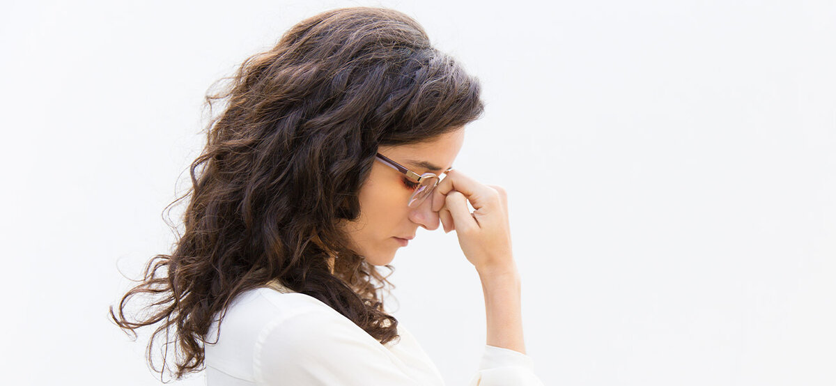 Что общего у воспалительных заболеваний глаз? Как отличить конъюнктивит от блефарита? Что делать, если глаз воспалился, опух и покраснел?