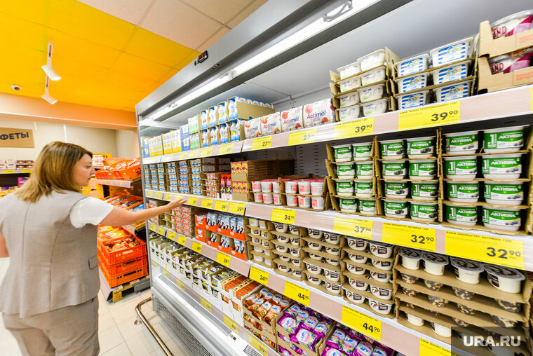    В Ростове и Воронеже опровергли информацию о дефиците продуктов и топлива.