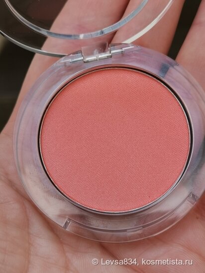 Дневной свет у окна