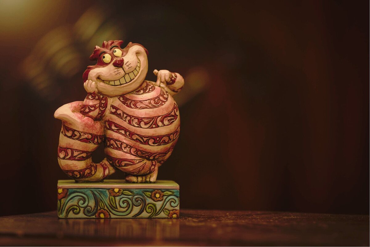 Источник изображения: https://pixabay.com/ru/photos/чеширский-кот-алиса-в-стране-чудес-933185/