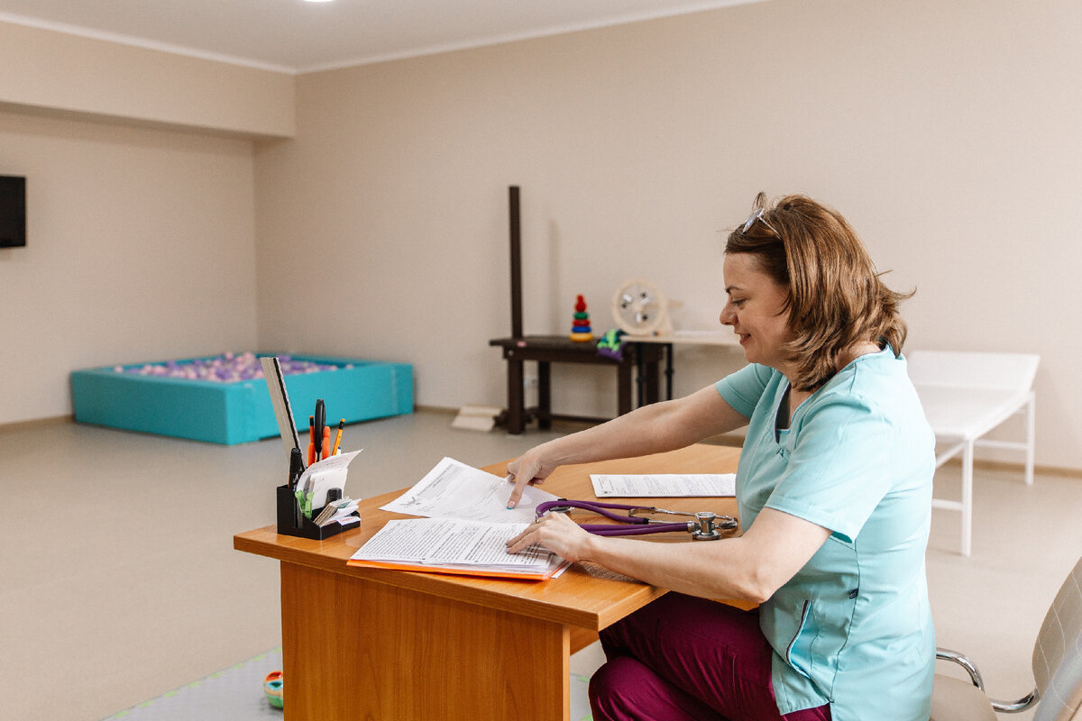 Туринцева Наталья Анатольевна Ведущий специалист центра, рефлексотерапевт, педиатр