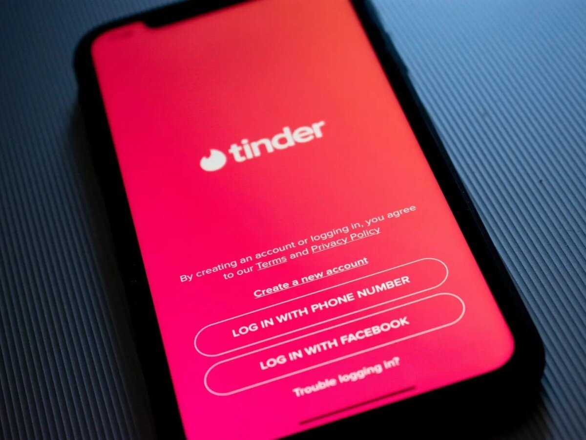    Tinder окончательно покинул Россию