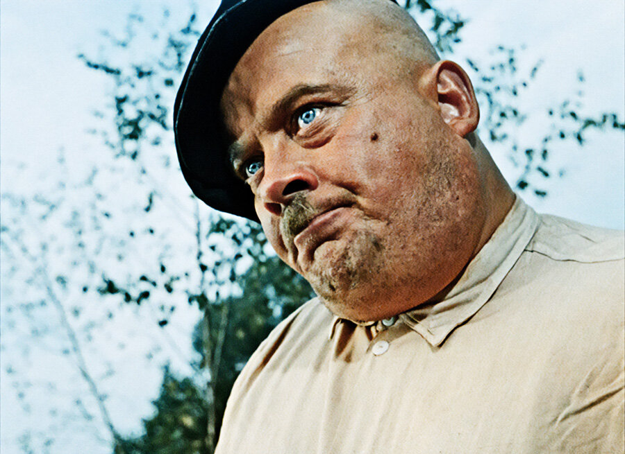 Колоритная гайдаевская троица – очень смешная и смотрится цельной. Но как могли сойтись такие разные персонажи? Впервые они появляются в короткометражке «Пёс Барбос и необычный  кросс» 1961 года.-5