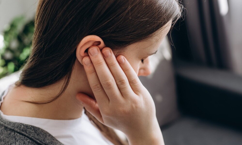 Шум в ушах и голове: причины и лечение препаратами – Что делать если шум в ушах и головокружение
