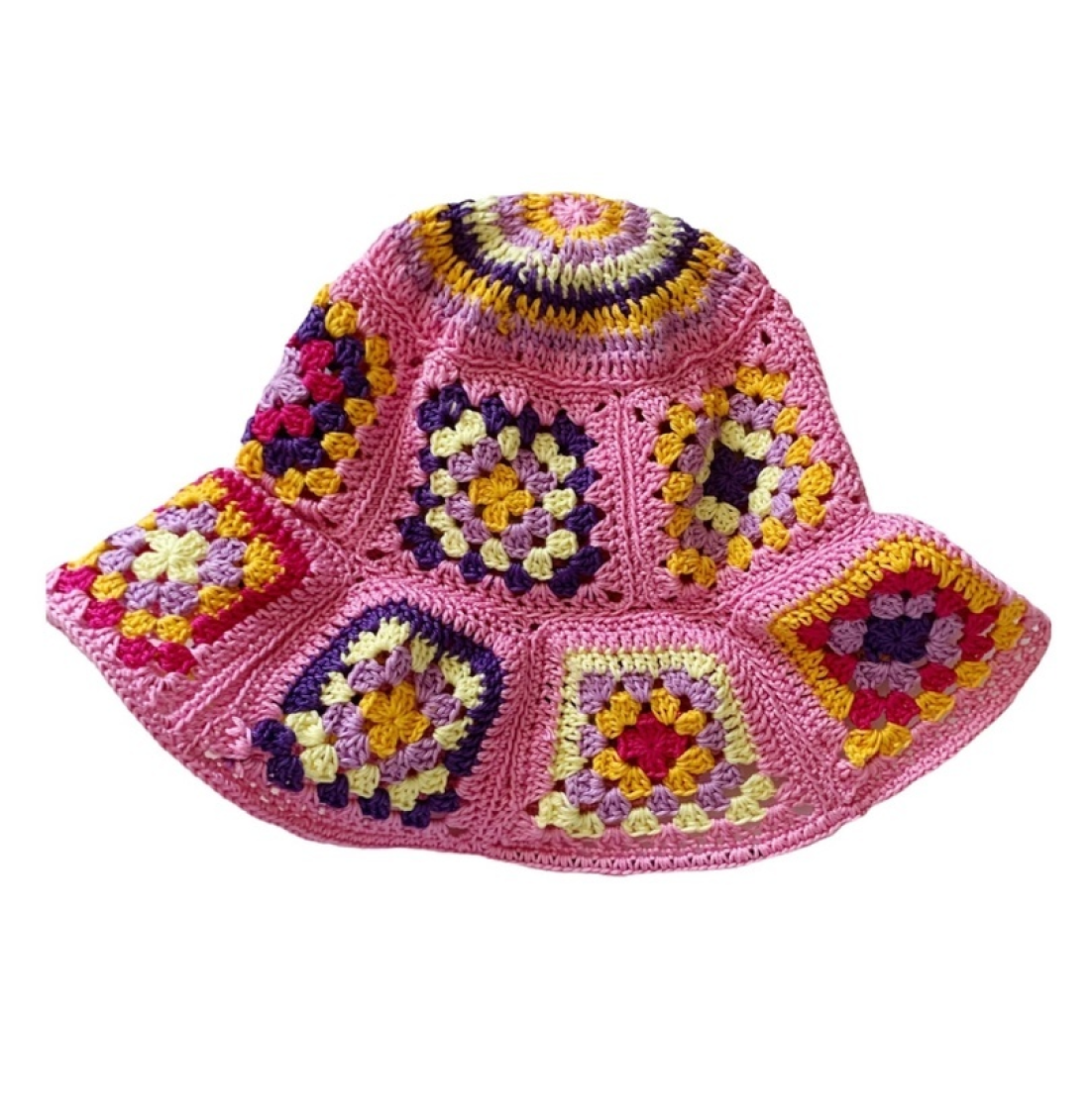    Чепчики-цветы, панамы и косынки: где искать классные головные уборы на лето (фото 1)