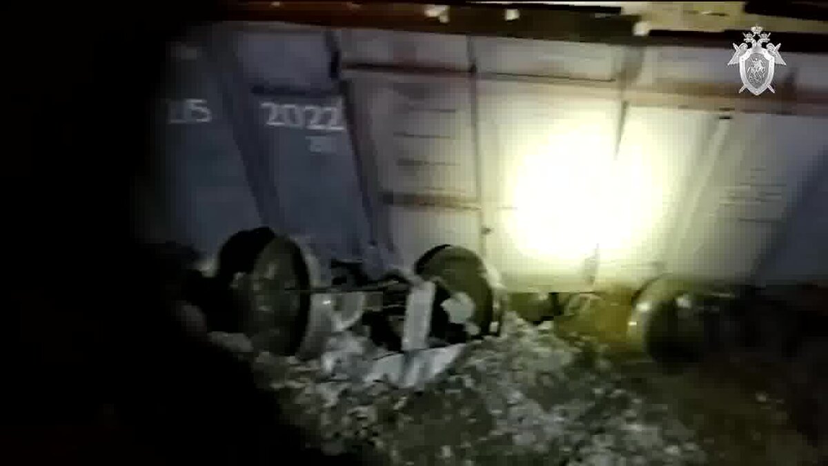    Первый пошел: РЖД восстановило движение поездов на разрушенной взрывом железной дороге между Брянском и Орлом avchernov