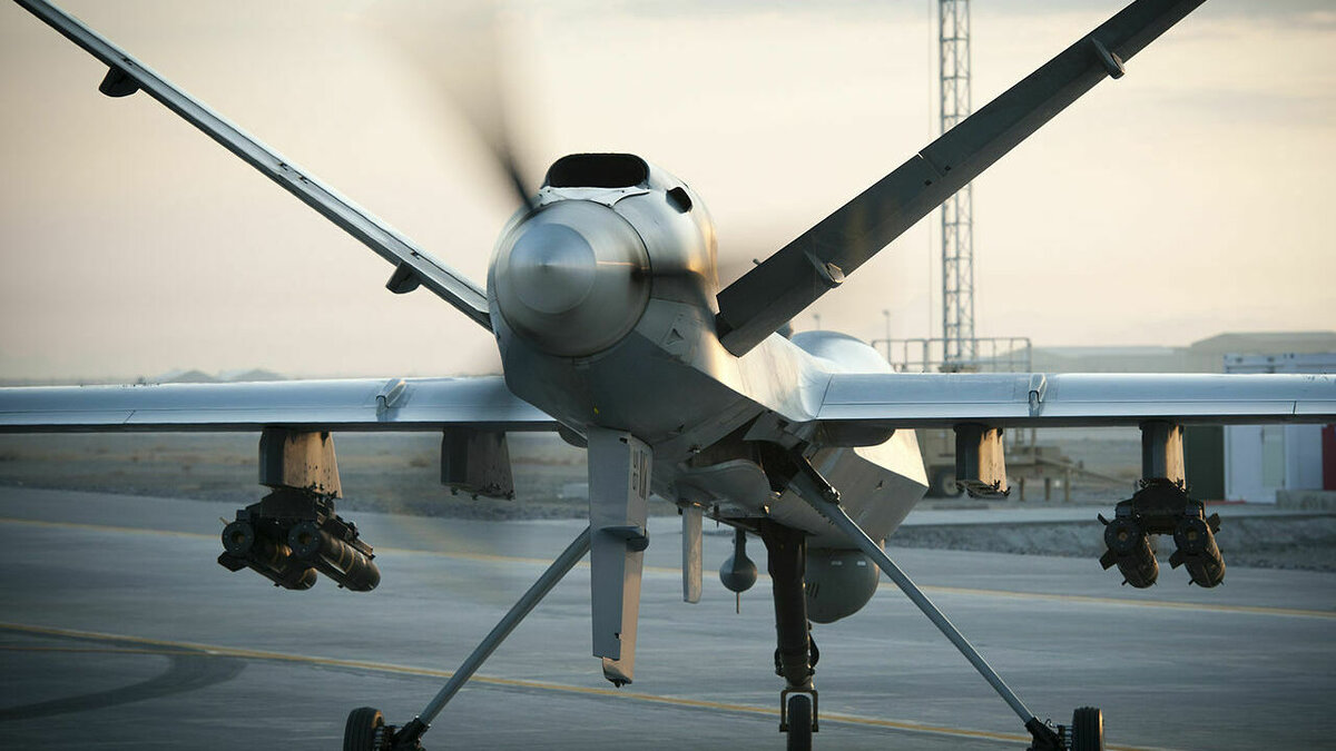     В Ростовской области раскрыли подробности крушения беспилотника в поле Октябрьского района региона, об этом сообщил популярный Telegram-канал.