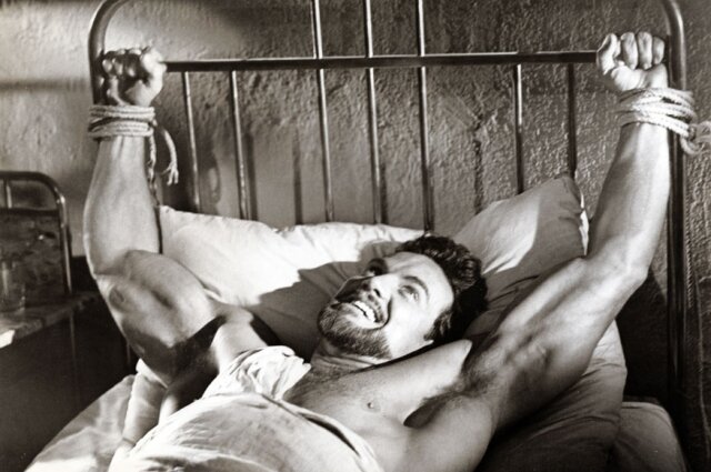 Стив Ривз исполнил роль легендарного воина в фильме «Хаджи-Мурат - Белый Дьявол». Кадр из фильма