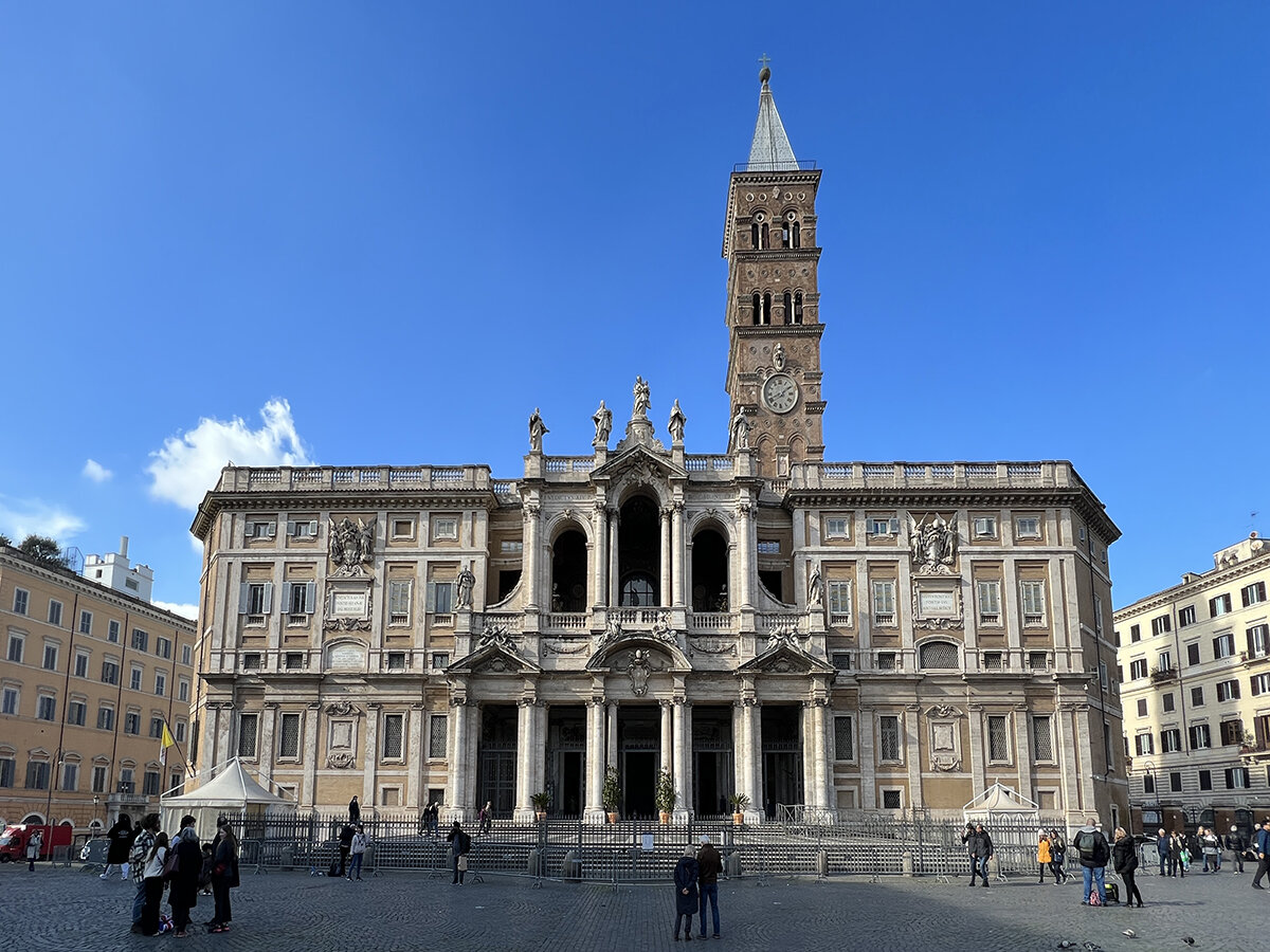 Базилика Санта-Мария Маджоре. Фото автора. Листайте галерею, чтобы увидеть больше