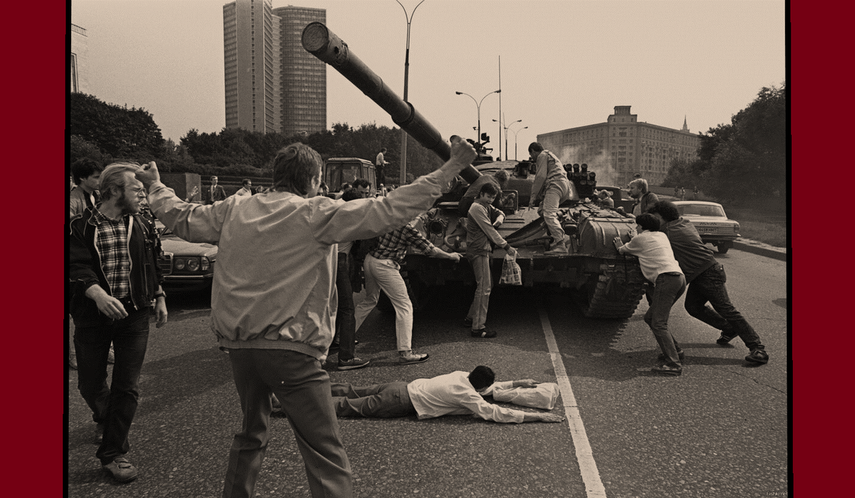 Августовский путч 1991. Москва путч август 1991. Августовский путч ГКЧП 1991. Путч 1991 танки.