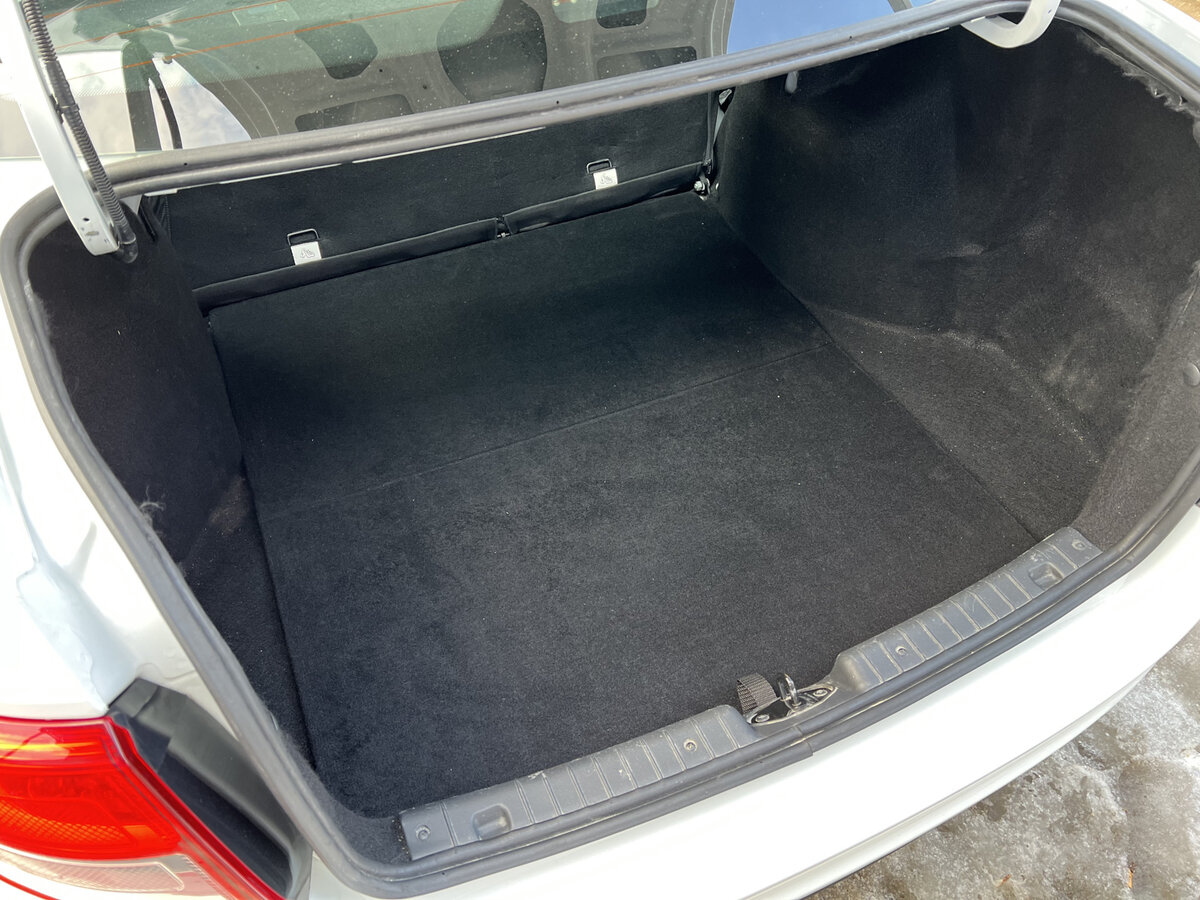 Багажник для Лада Гранта седан, лифтбек с 2011г.- (крыловидная дуга), арт.7002+8823+7157