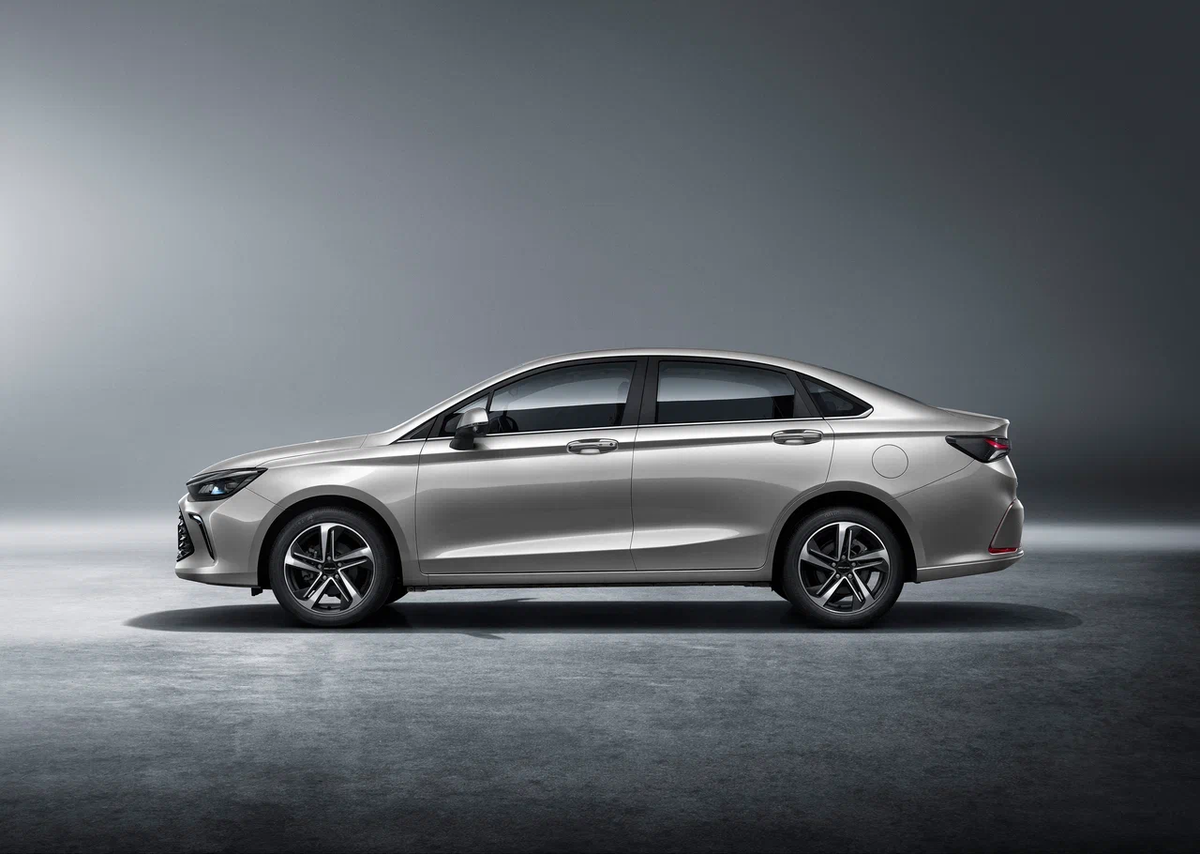 Официальное фото BAIC U5 PLUS