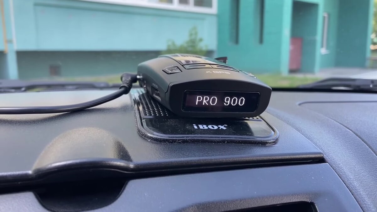 Небольшой, но полезный обзор радар-детектора IBOX PRO 900 SIGNATURE X |  Nice Device | Дзен