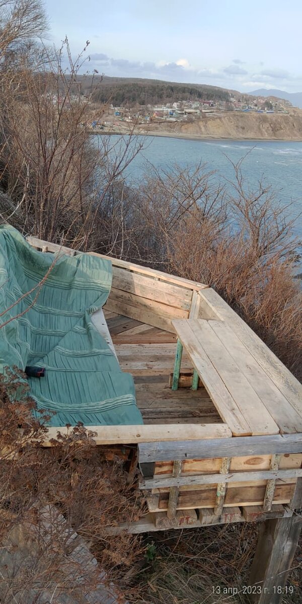 Роман сделал новую веранду)