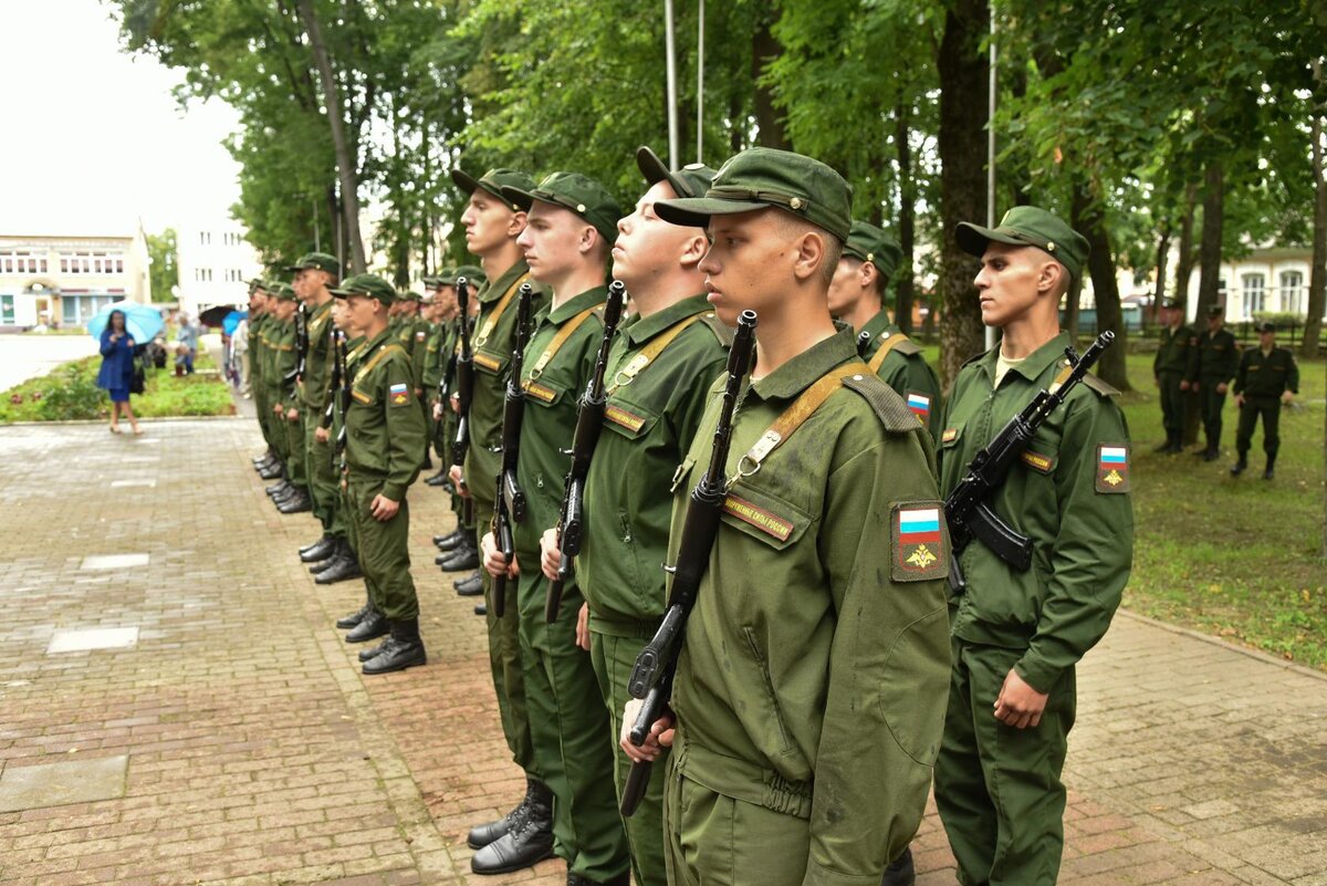 Какие войска в городе