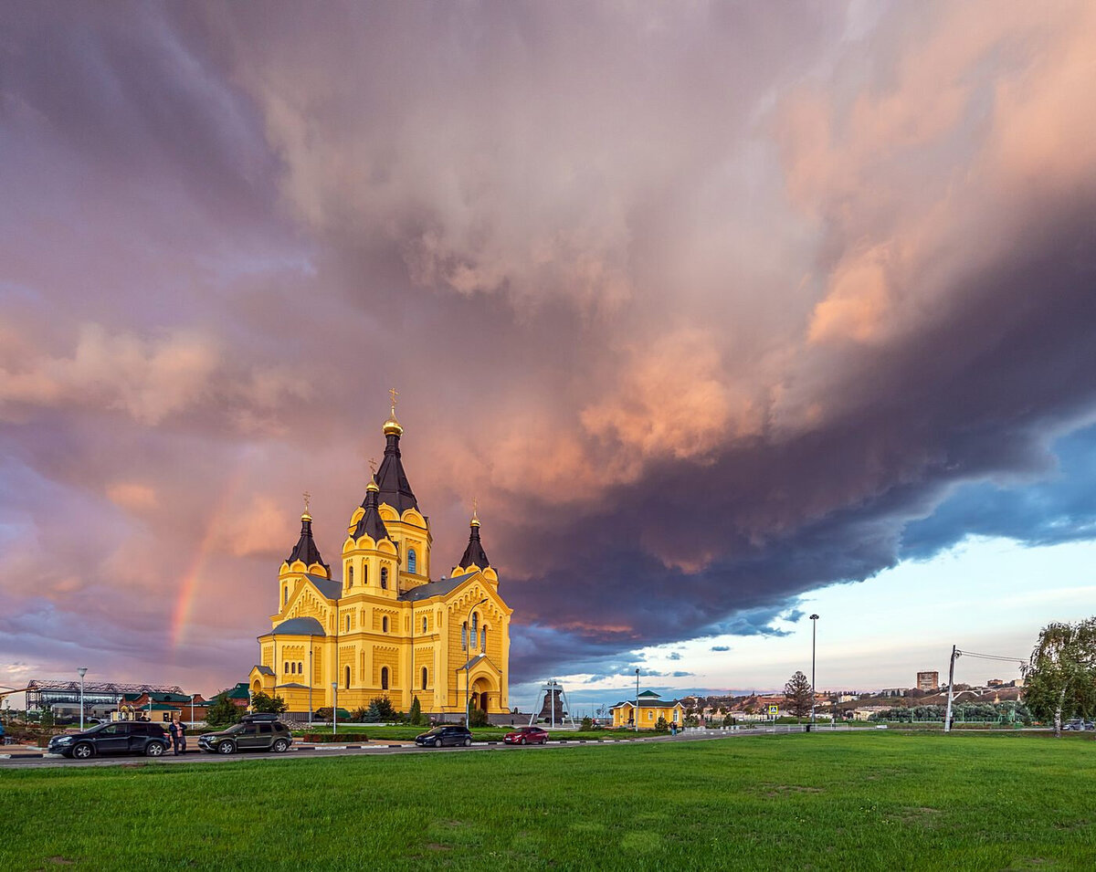 Собор Александра Невского на стрелке. 