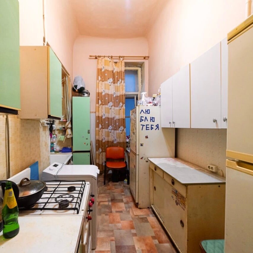 Кухня в коммунальной квартире