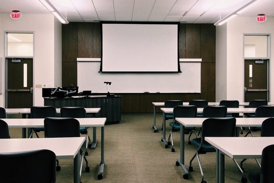    Free classroom in school image, public domain CC0 photo. Анастасия Никифорова
