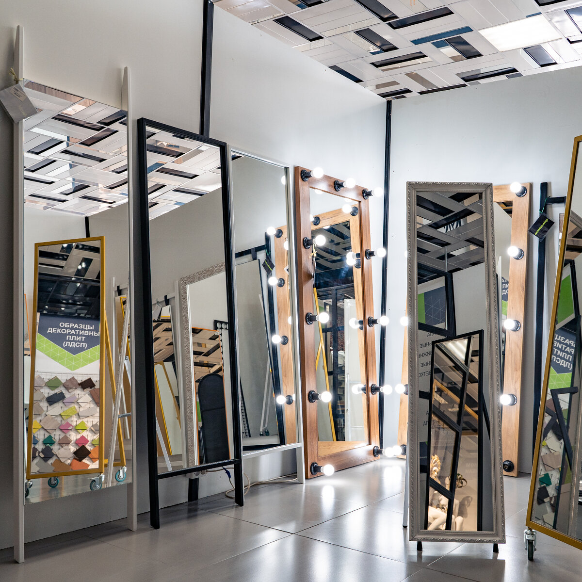 Приходите к нам в выставочной зал по адресу Оловозаводская 25а, г. Новосибирск