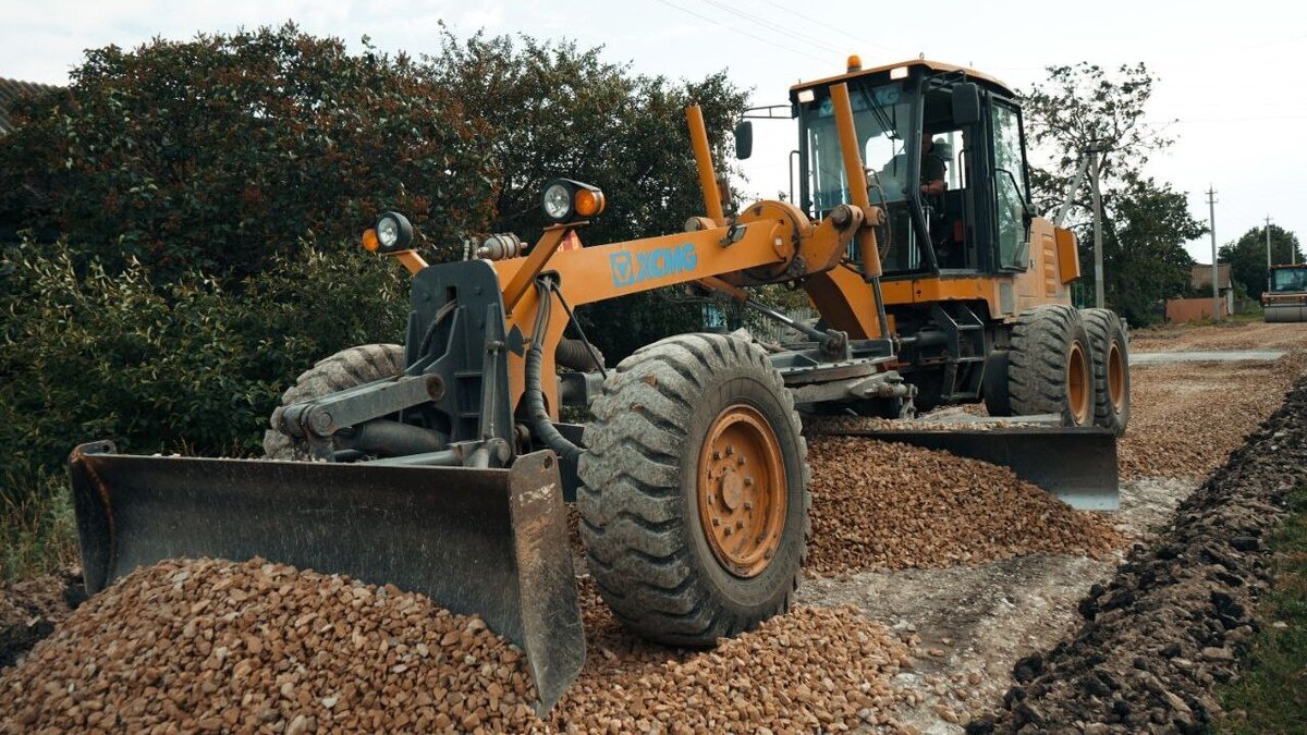    В Саратовской области отремонтируют 331 км поселковых дорог за 1,4 млрд рублейНовости Саратова и области – Сетевое издание «Репортер64»