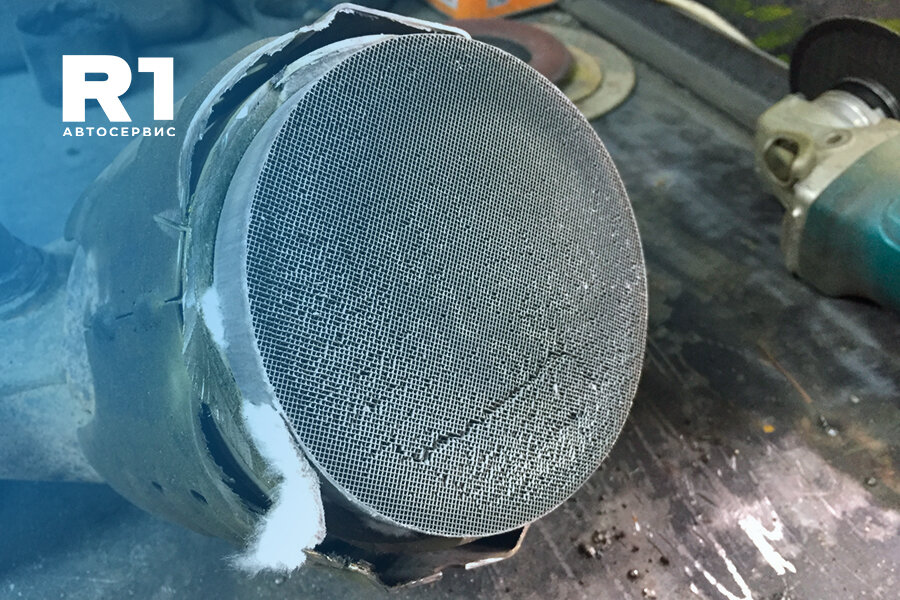 Коллекторный катализатор