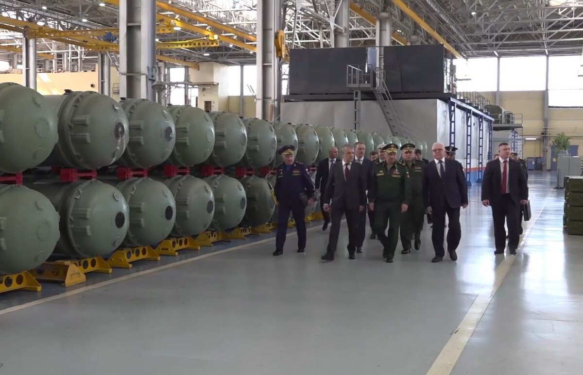 Чендаров андрей владимирович опк. 1 из оборонных предприятий. Ошкош бронеавтомобиль узбекистана. 1 из оборонных предприятий. 1 из оборонных предприятий.