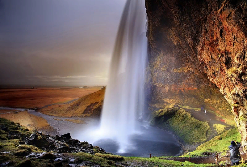 Туманный водопад . Исландия