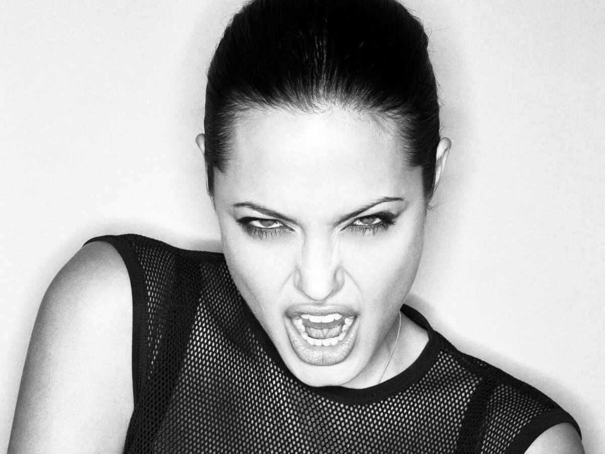 Такая женщина знает, что такое измотанная психика, как своя, так и партнера по отношениям