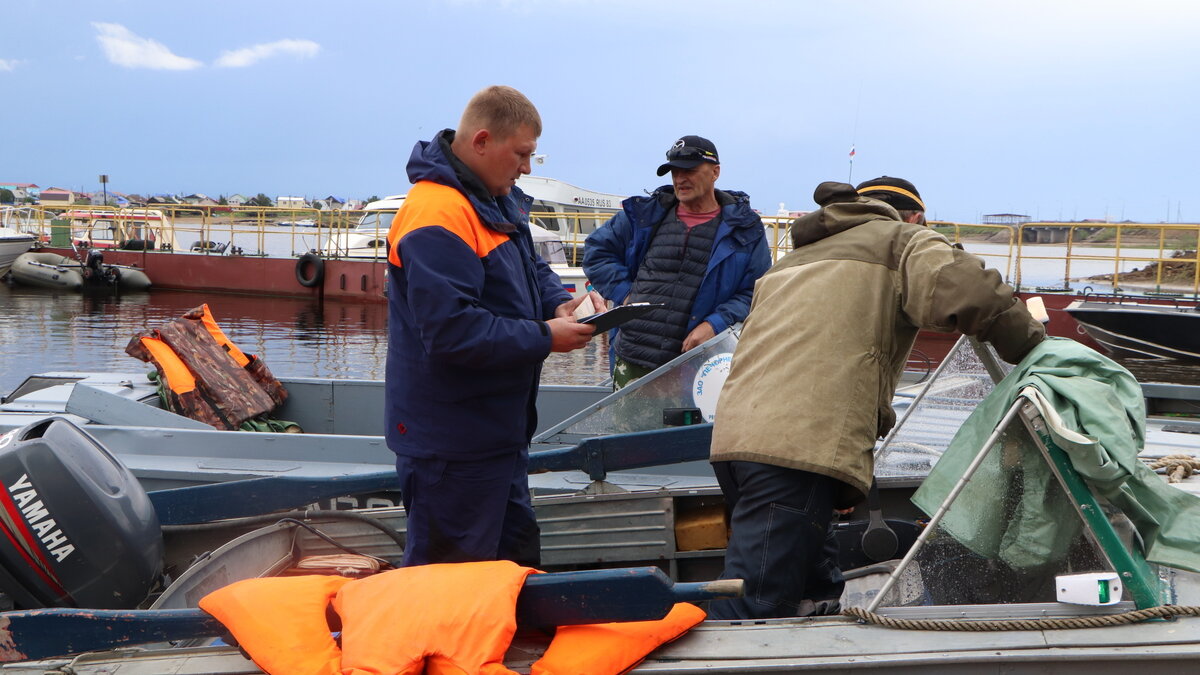     В Семикаракорске восстановили паромную переправу, сообщили в правительстве Ростовской области.