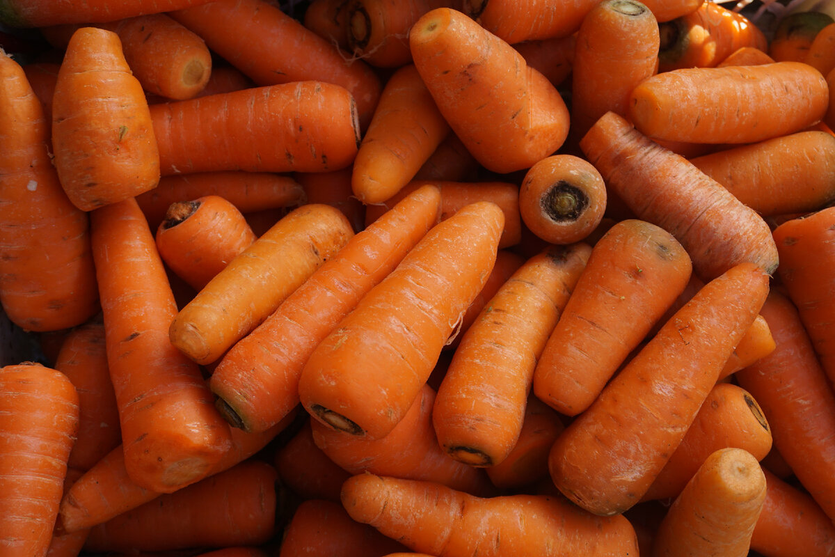  Что уж говорить, морковь действительно получается еще вкуснее и готовить намного проще! Теперь для салатов всегда готовлю морковь таким способом!-2