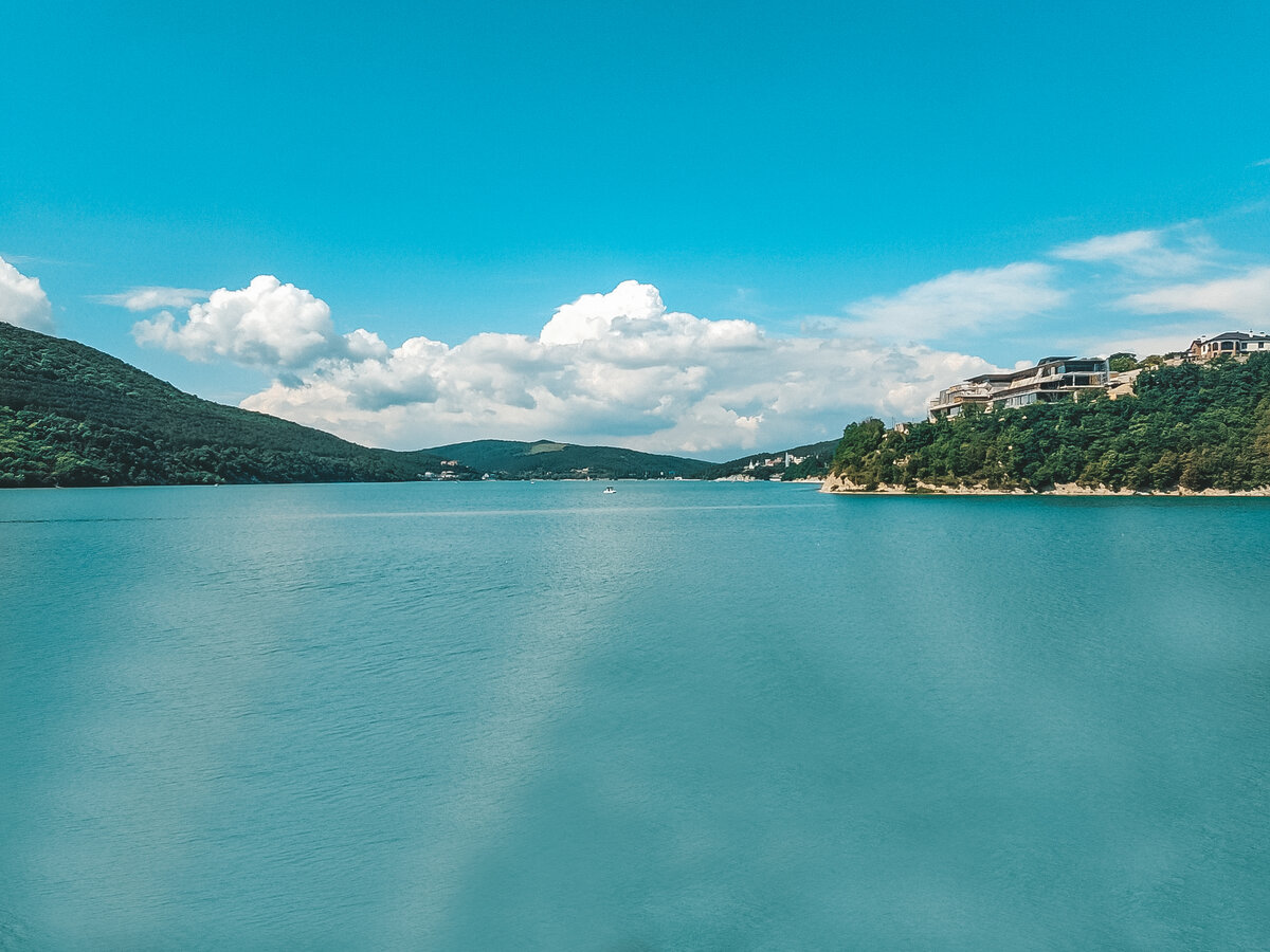 Озеро Абрау