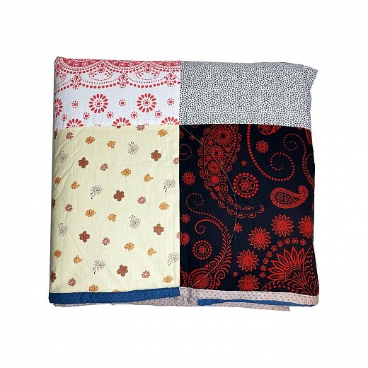 Покрывало «Пэчворк» от бренда The Dar Store × Yallo