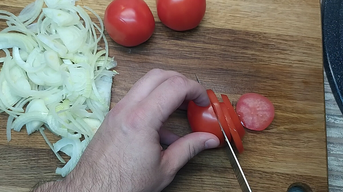 Новый рецепт свинины с помидорами, сыром и яйцами в духовке, который  покорит все ваши вкусовые рецепторы | Быстрые вкусные рецепты | Дзен