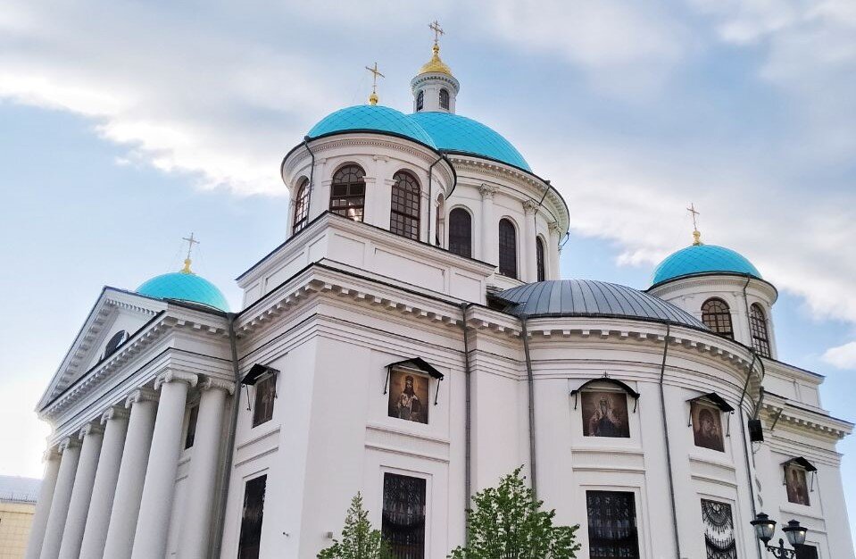 В 2015 году президент Республики Татарстан Р.Н. Минниханов подписал указ о воссоздании собора в честь Казанской иконы Божией Матери.