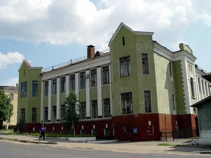    В Клинцах главврач больницы Зубарев выбил у горсовета 25-летнему сыну-доктору Почётную грамоту avchernov