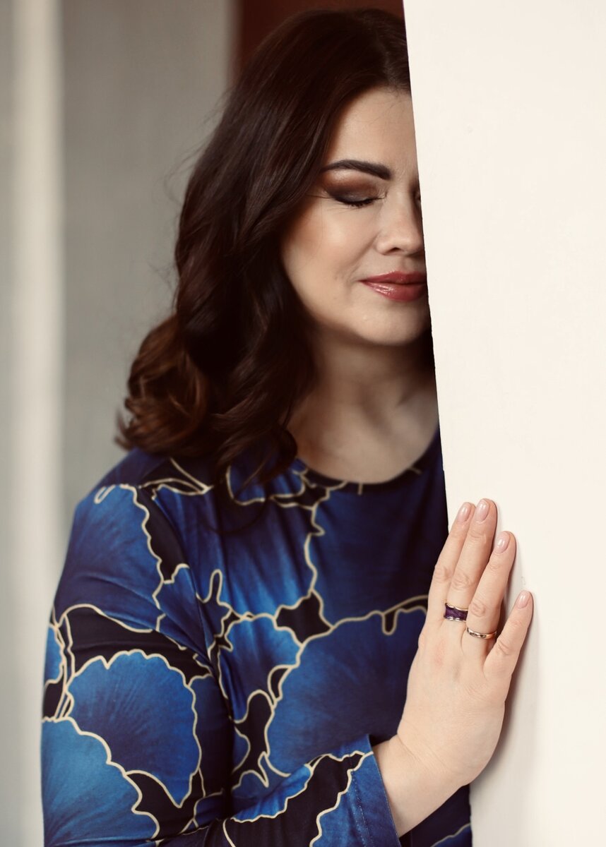 Елена Шубина. Психолог, карматерапевт, энергопрактик, ясновидящая. Основатель Академии Пробужденной Силы. Запись на консультации: +7 931 231 1000 (WA, Telegram)