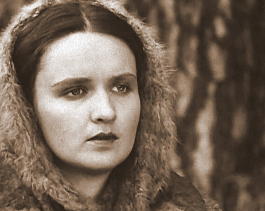 Актриса Александра Соколова