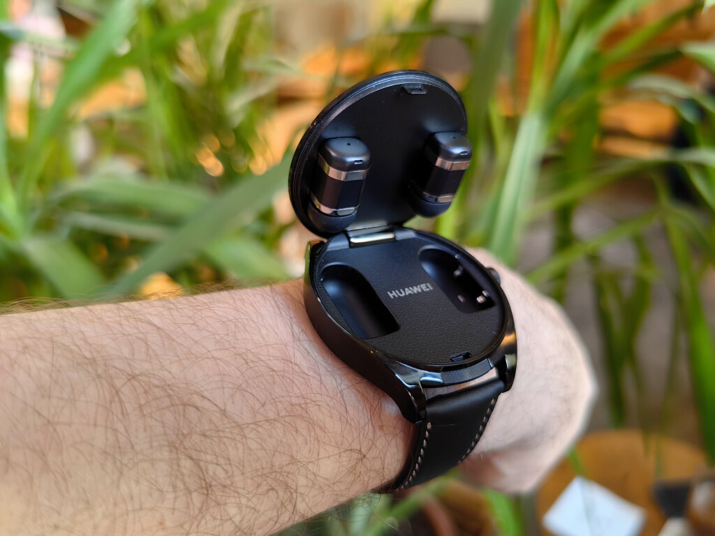 Huawei watch buds