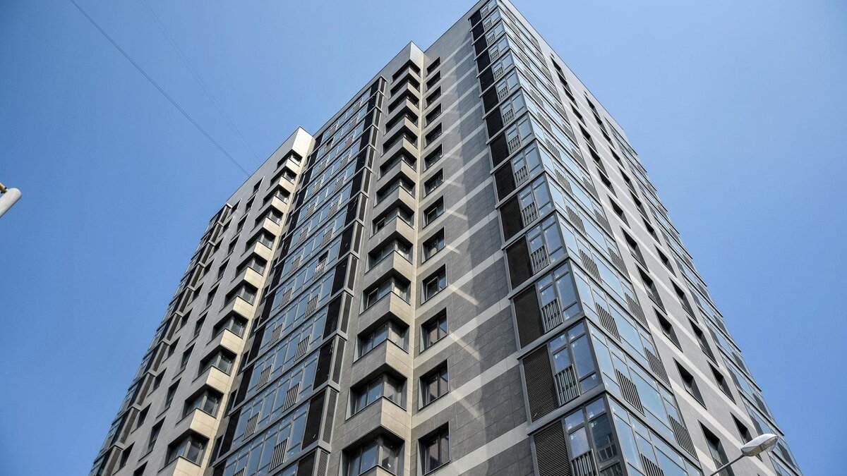     Квартиры за 40 и 50 тысяч рублей в месяц в Волгограде и Волжском попали в рейтинг просторного жилья, составленный компанией ЦИАН. Но до сочинских апартаментов им ещё расти и расти.