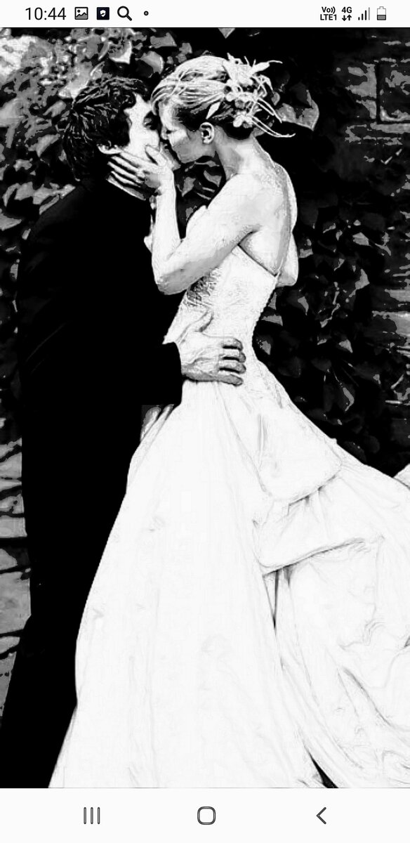 Фото из открытых источников(отредактированное автором).