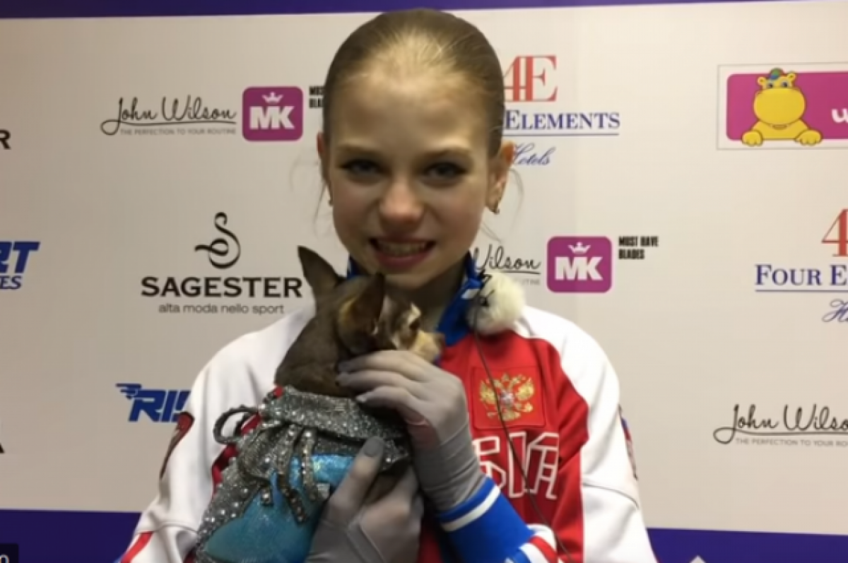    23 июня рязанская фигуристка Александра Трусова выпустила свою первую песню