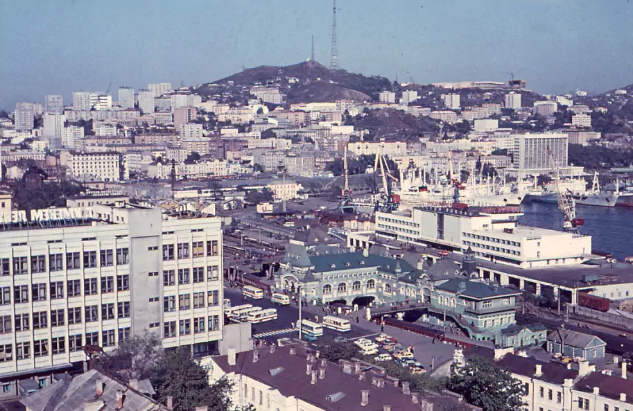 Владивосток. 1975г. Вид на центр города. Яндекс картинки. Свободный доступ